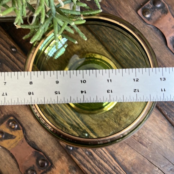 Vintage Green Glass with 24k Gold Trim - Picture 4 of 5